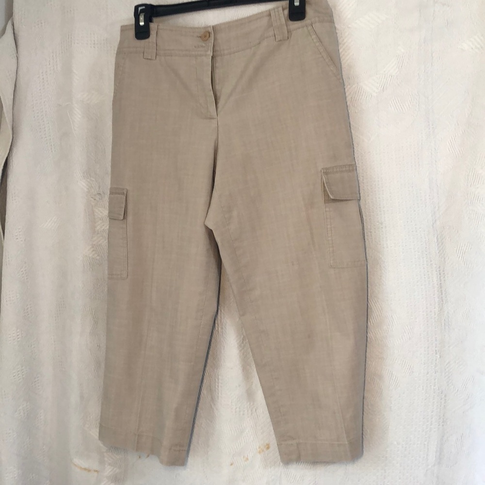 AB studio capris
